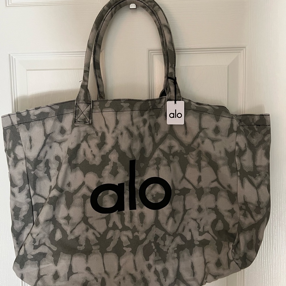 Alo Yoga Tote